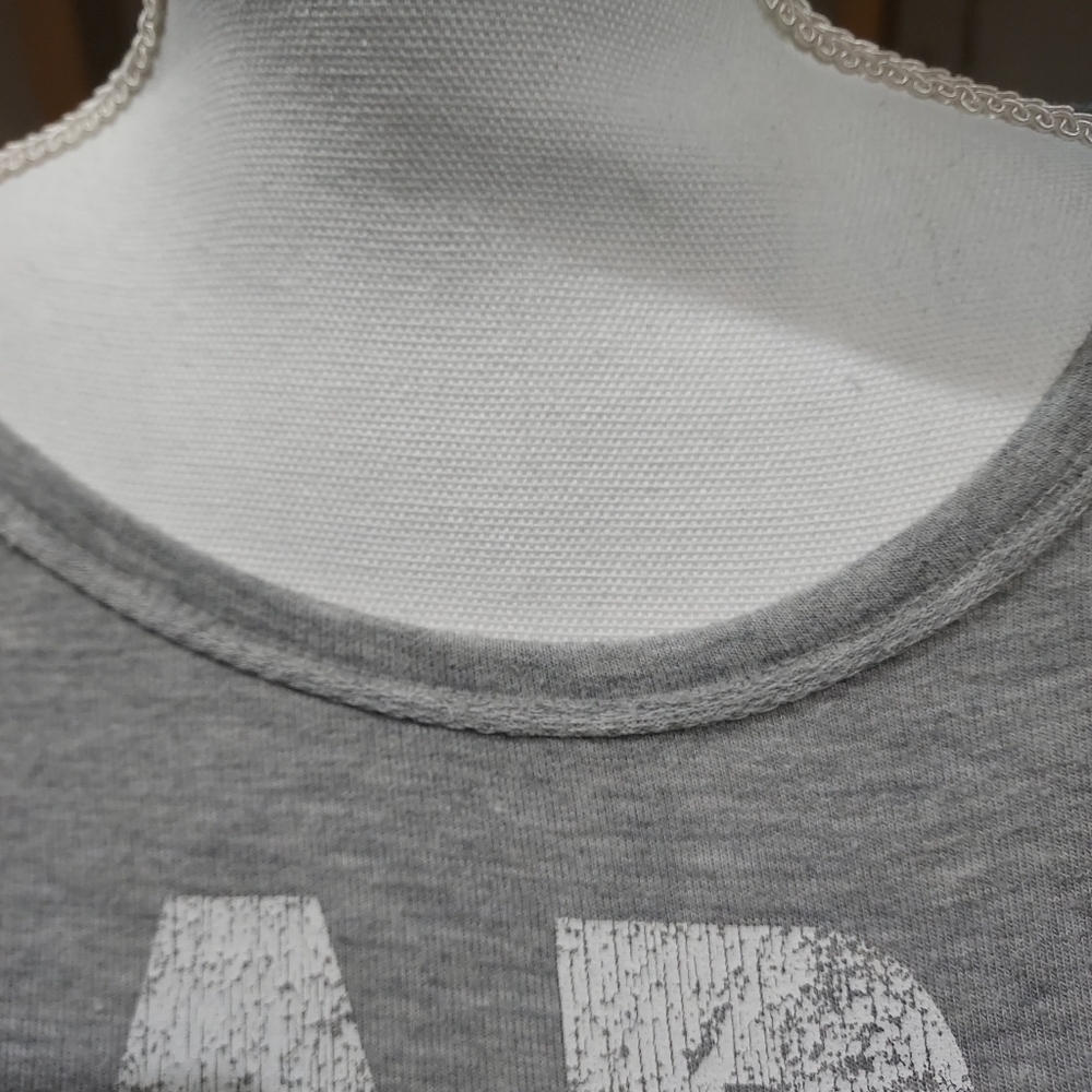 Womans L short sleeve pullover shirt - Picture 3 of 9